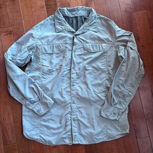 Columbia Men's Casual Light Gray Button Down Fishing Shirt Omni Shield